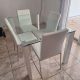 Table et chaises de séjour